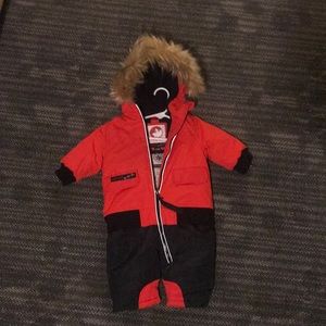 CANADA GOOSE SNOWSUIT NWT